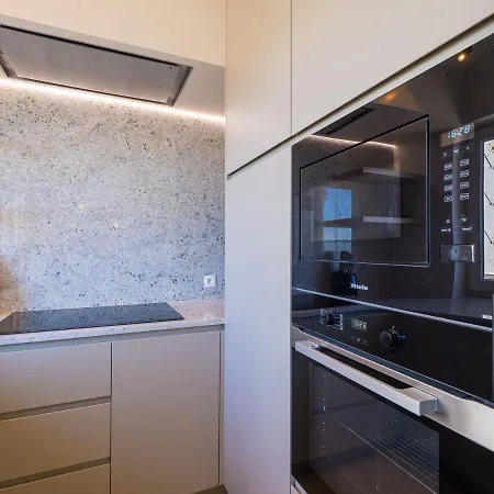 Beautiful Penthouse With Phenomenal Sea View 아파트 *