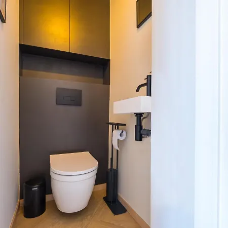 Beautiful Penthouse With Phenomenal Sea View