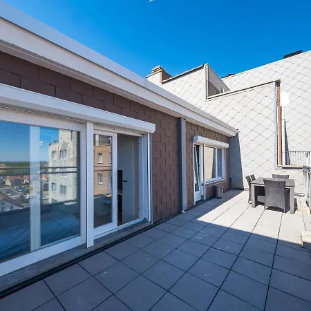 Beautiful Penthouse With Phenomenal Sea View *