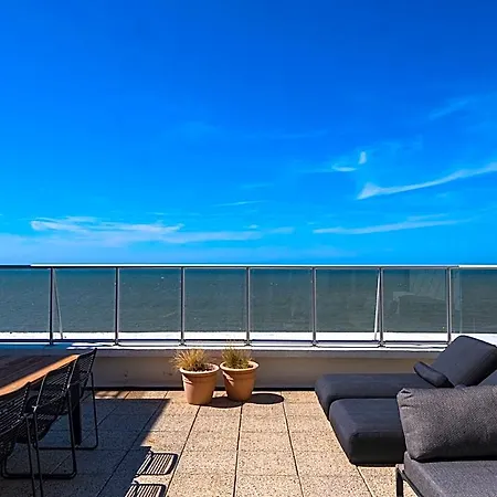 Beautiful Penthouse With Phenomenal Sea View Appartamento