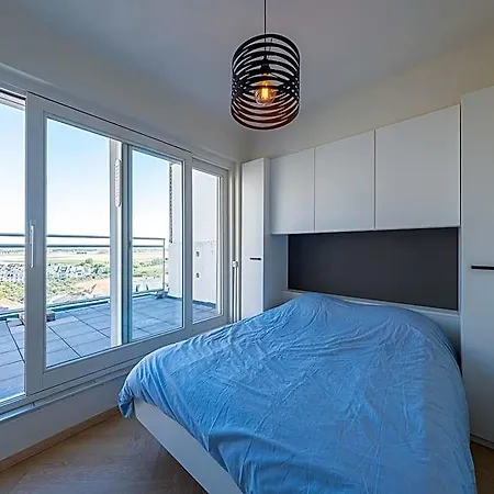 Beautiful Penthouse With Phenomenal Sea View *